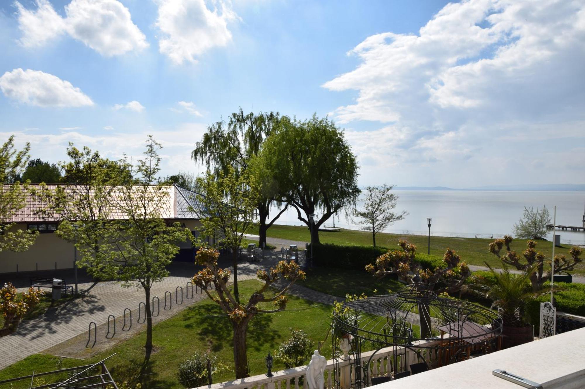Seehotel Herlinde Podersdorf am See Eksteriør bilde